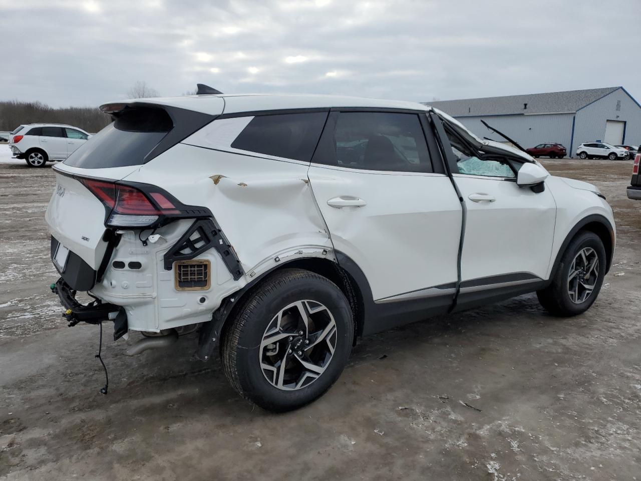 2023 KIA SPORTAGE — ?