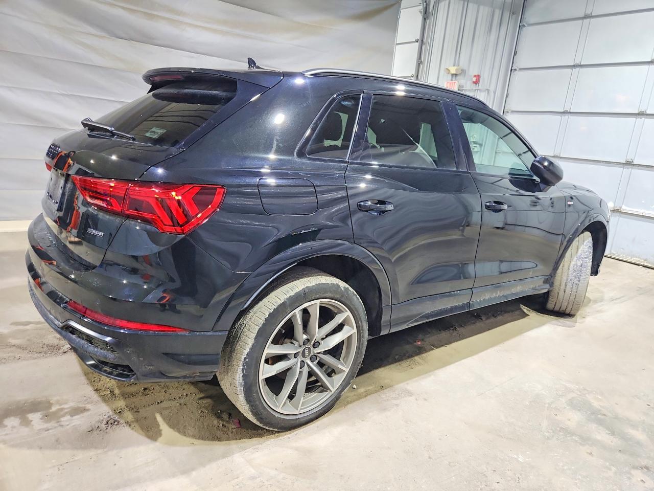 2022 AUDI SUV Q3