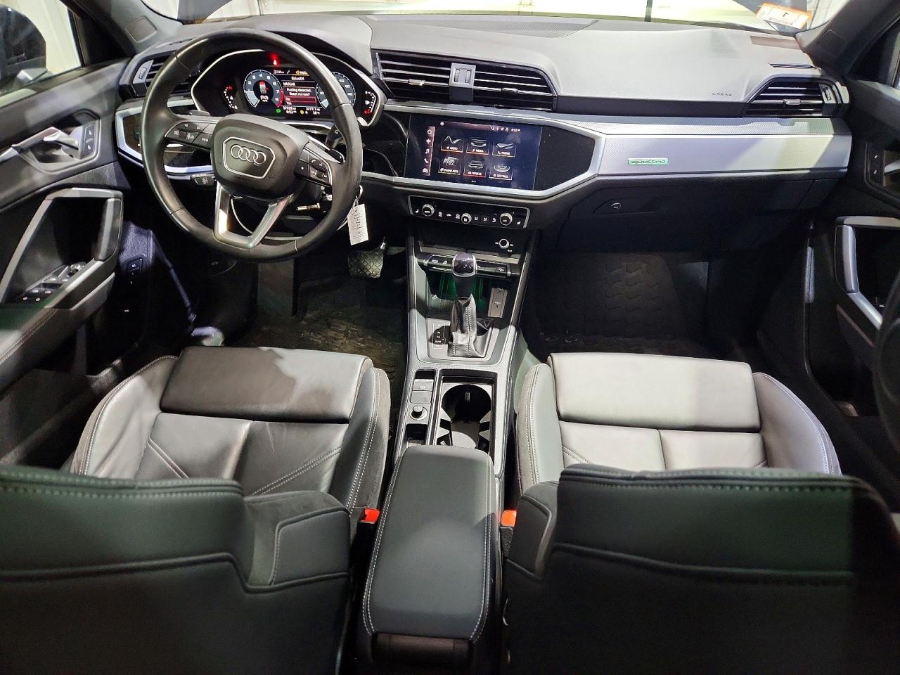 2022 AUDI SUV Q3