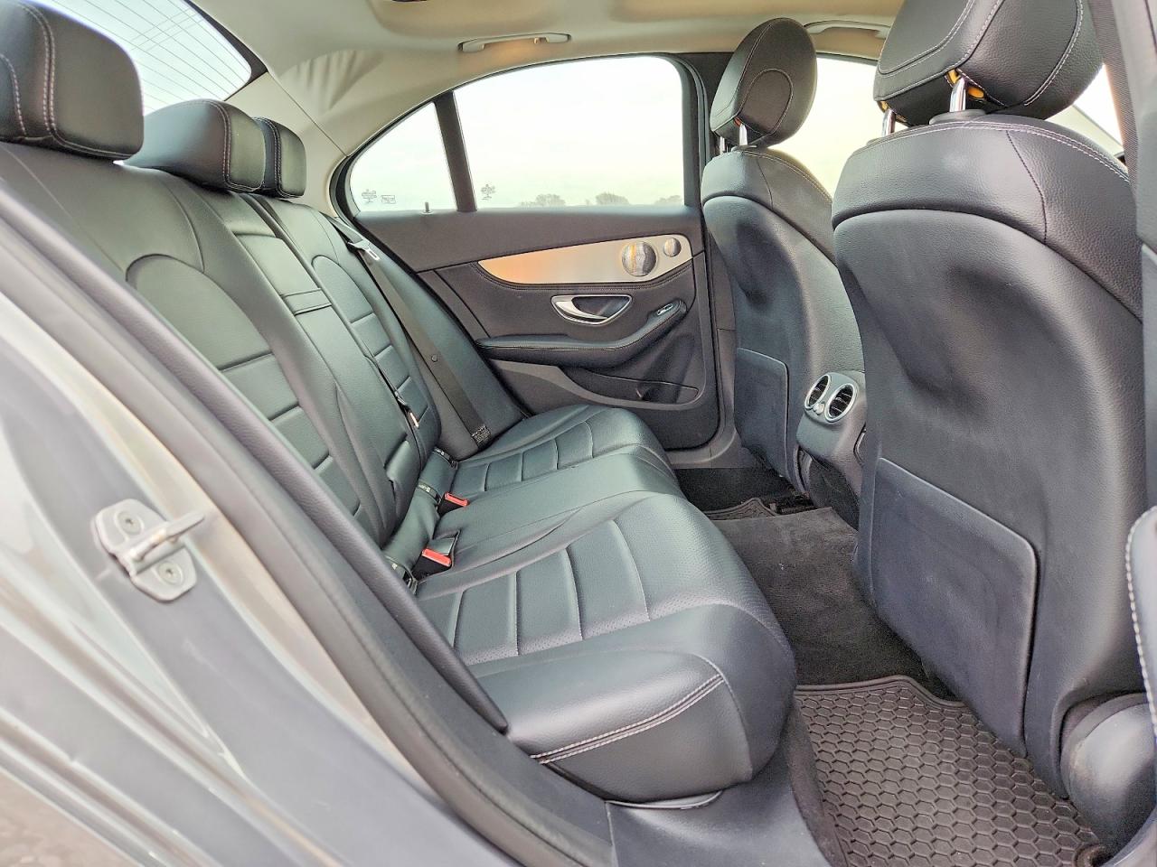 2015 MERCEDES-BENZ C