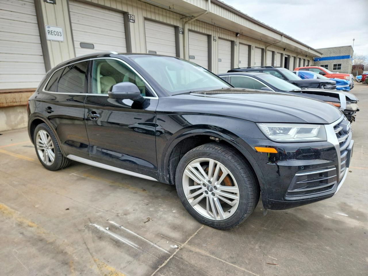 2018 AUDI Q5