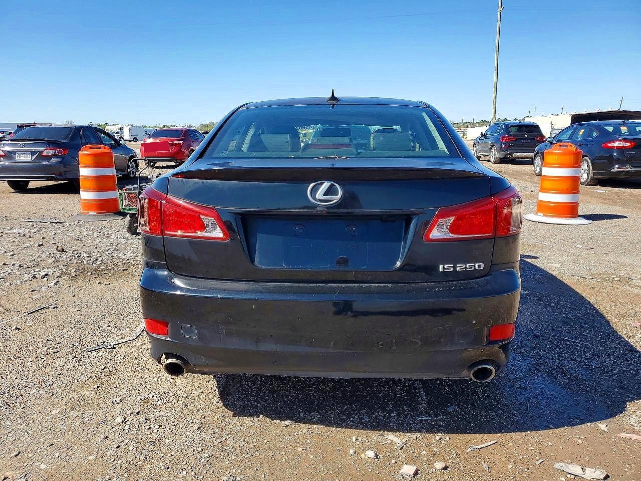 2011 LEXUS IS 250