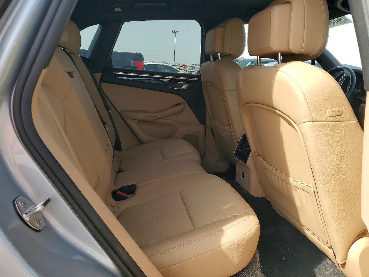 2023 PORSCHE MACAN — ?