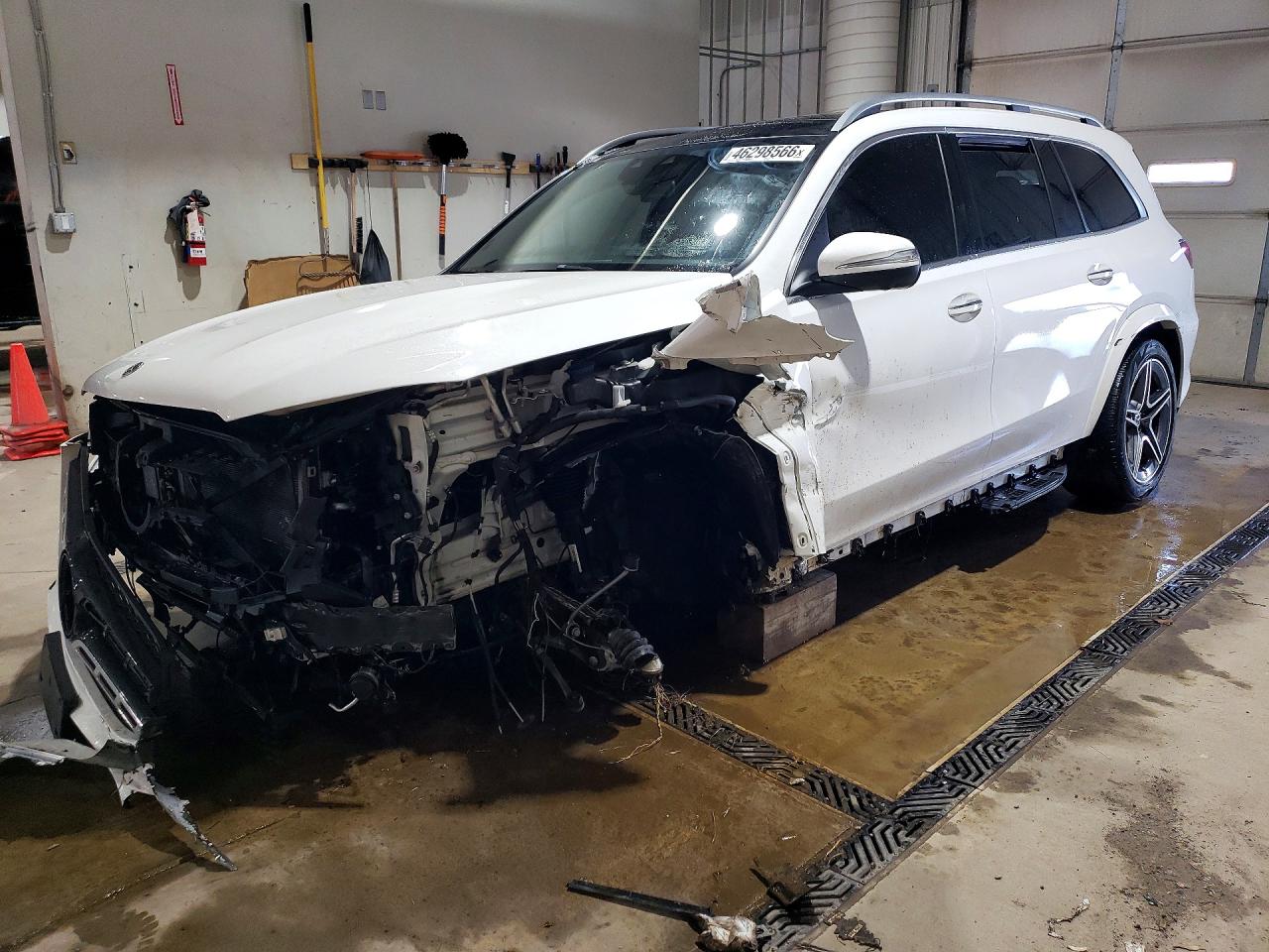2023 MERCEDES-BENZ GLS
