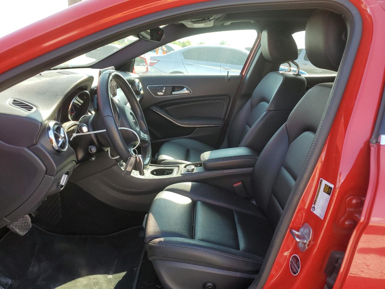 2020 MERCEDES-BENZ GLA