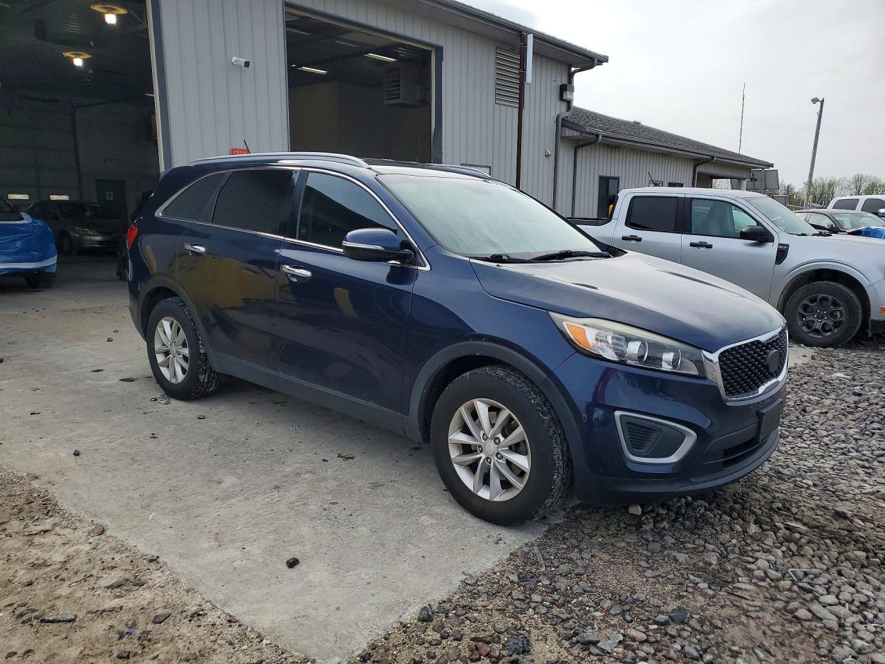 2017 KIA SORENTO