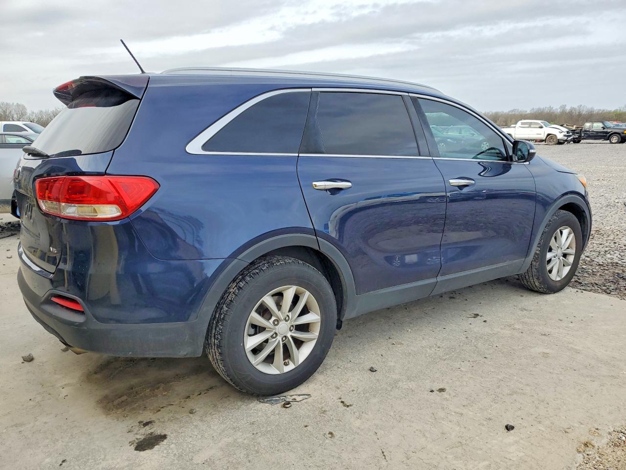 2017 KIA SORENTO