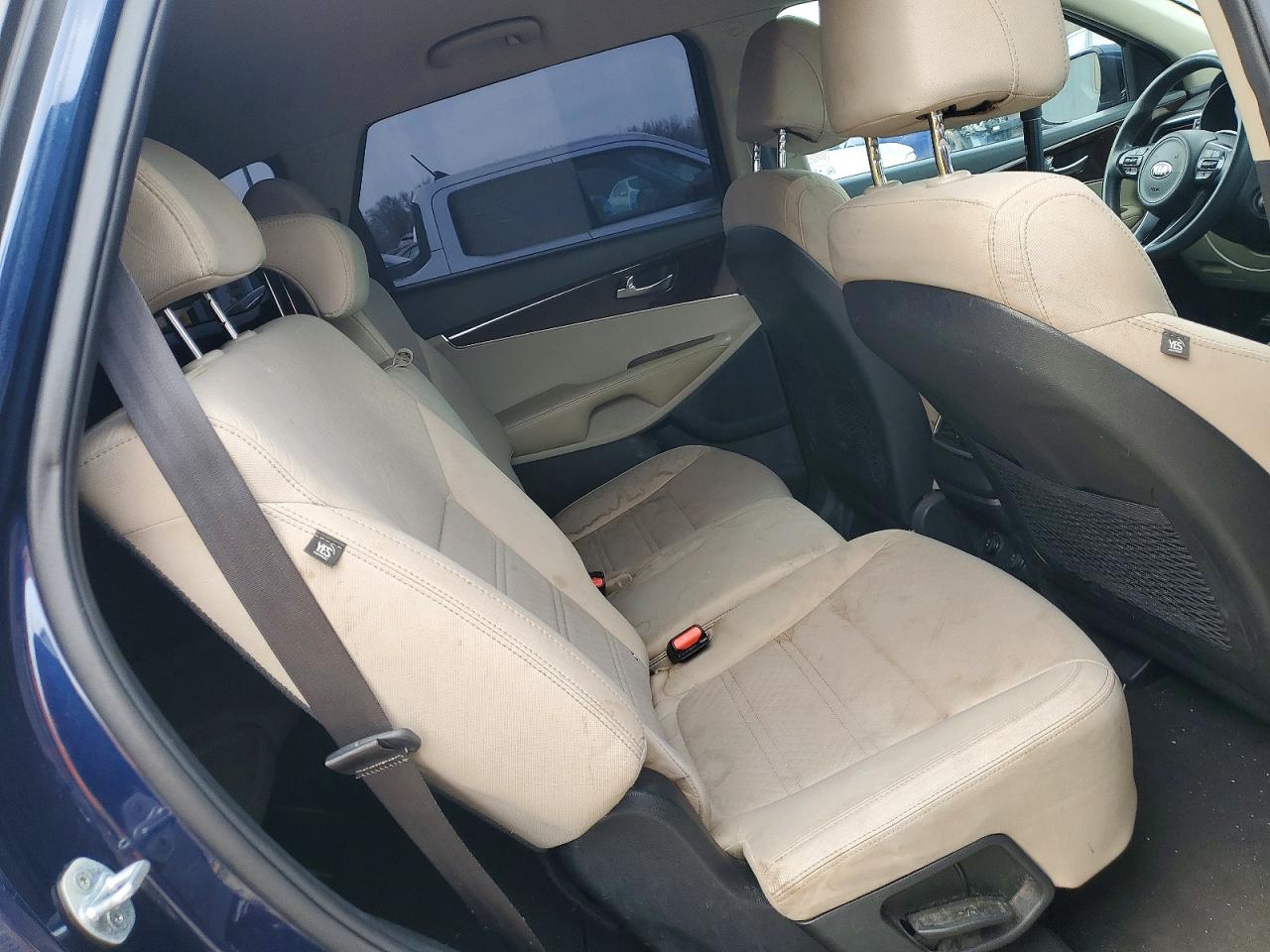 2017 KIA SORENTO