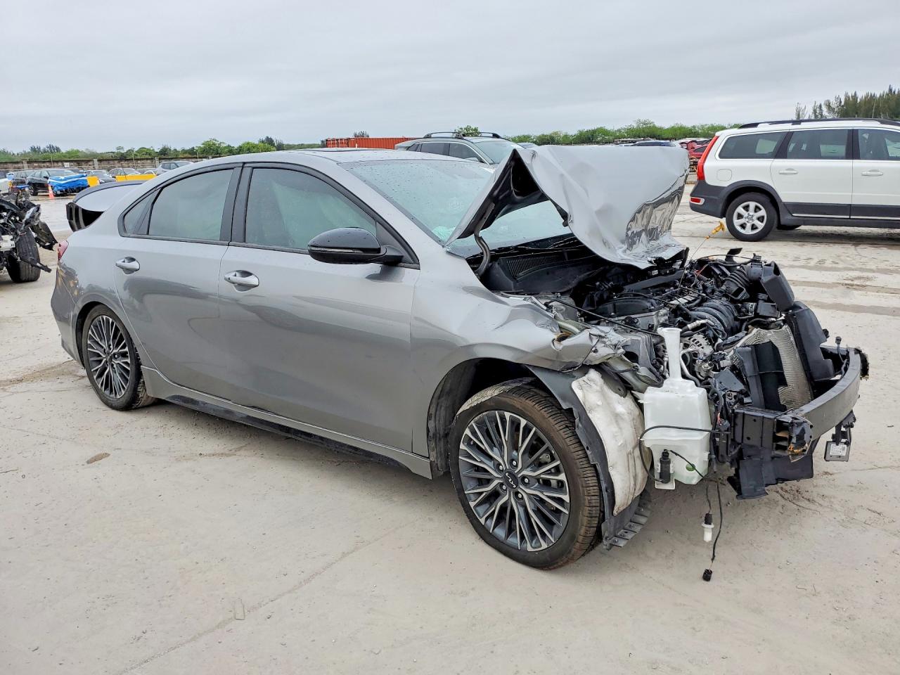 2024 KIA FORTE