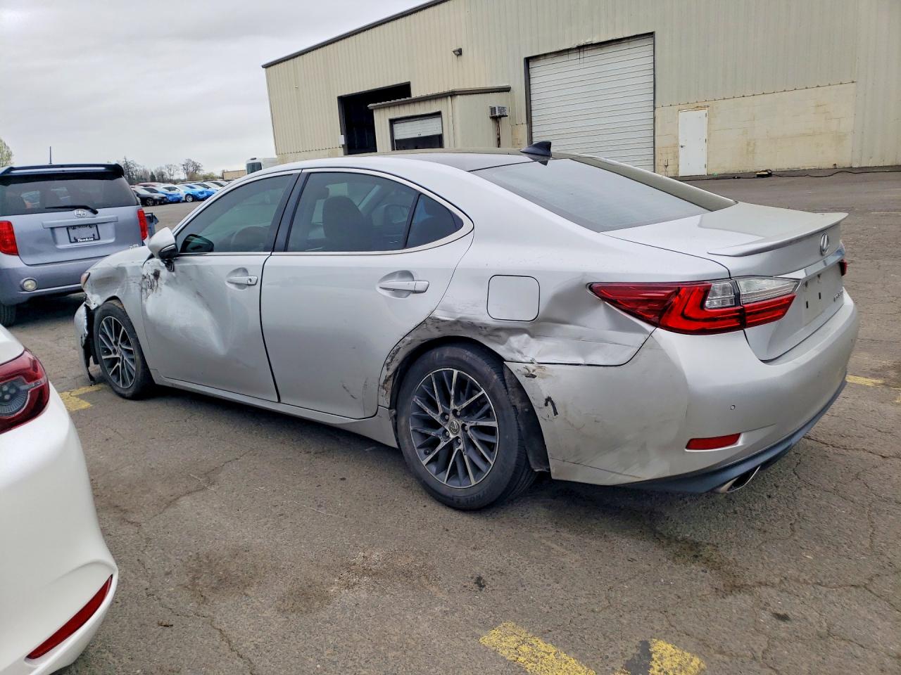 2017 LEXUS ES 350 — ?