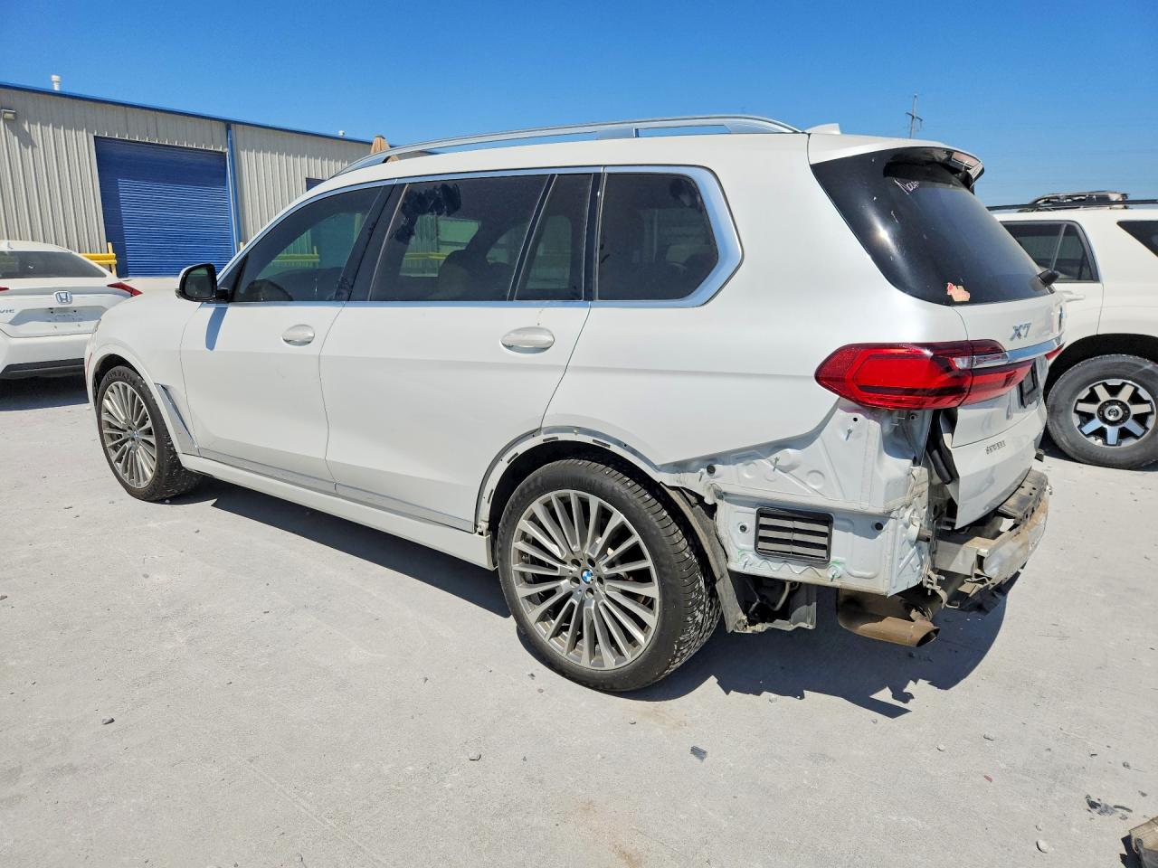 2020 BMW X7 — ?