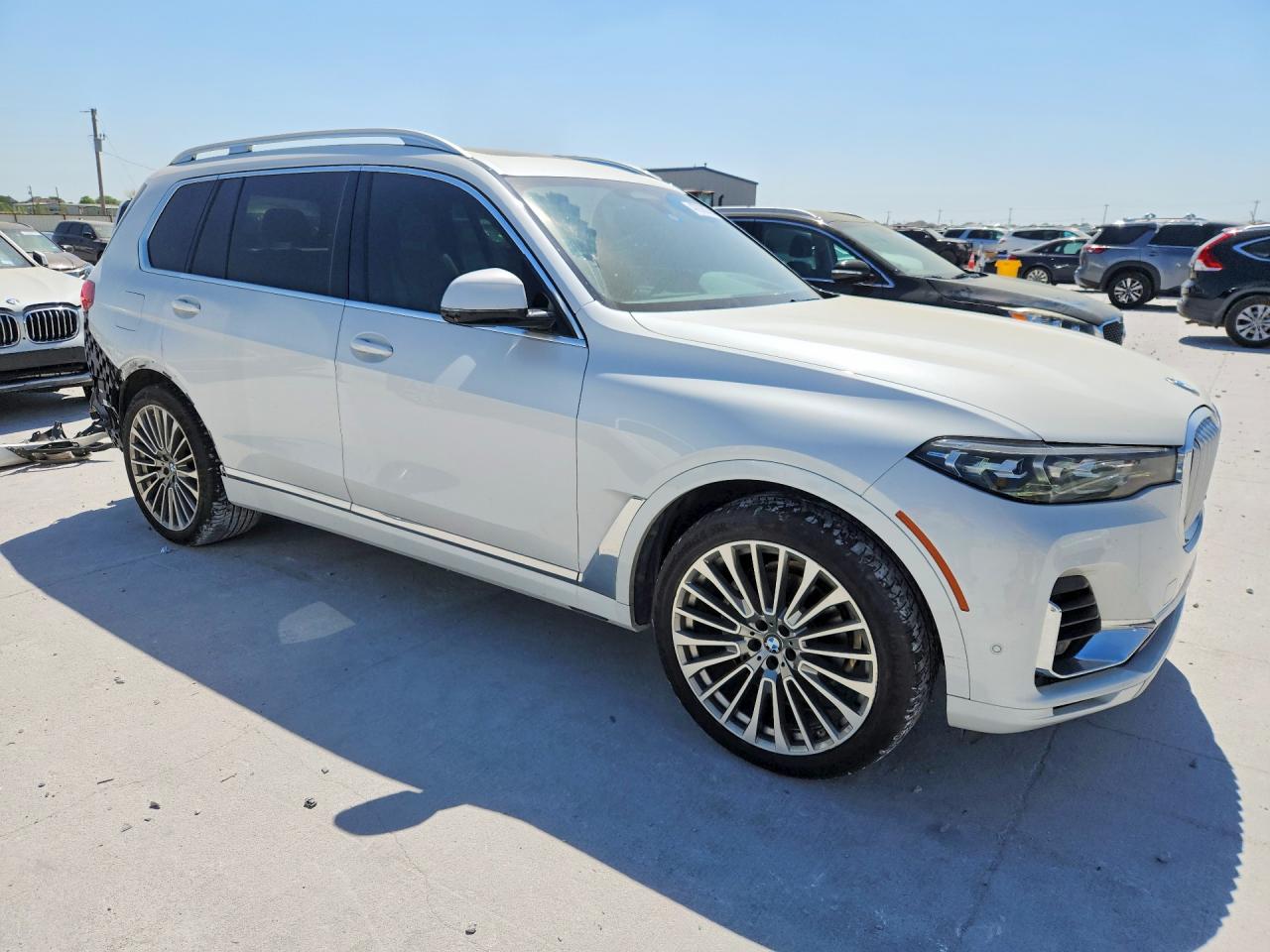 2020 BMW X7