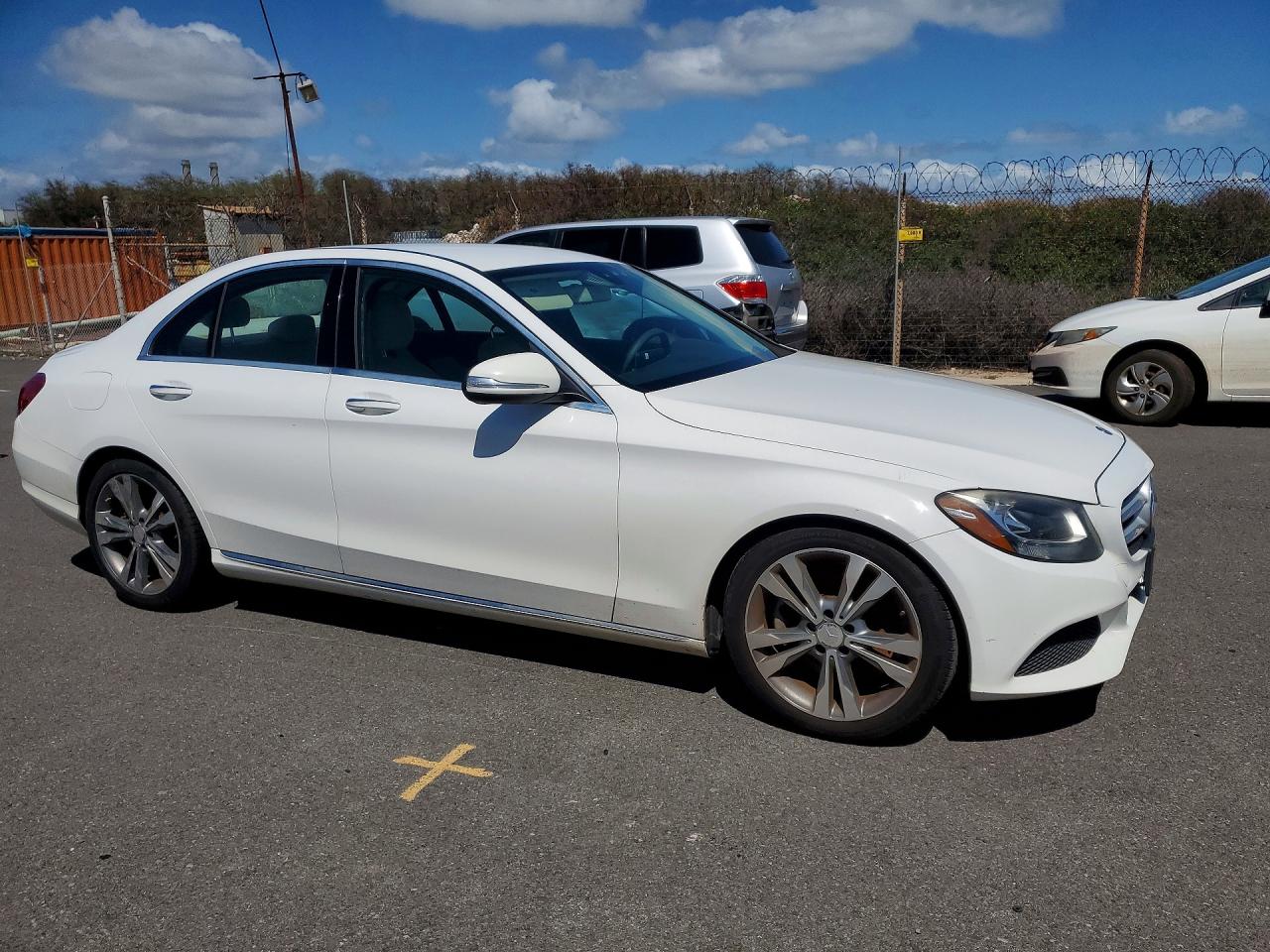 2015 MERCEDES-BENZ C