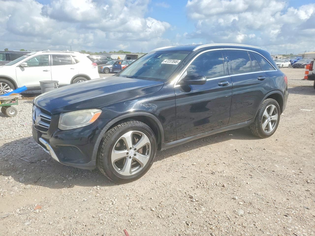 2016 MERCEDES-BENZ GLC