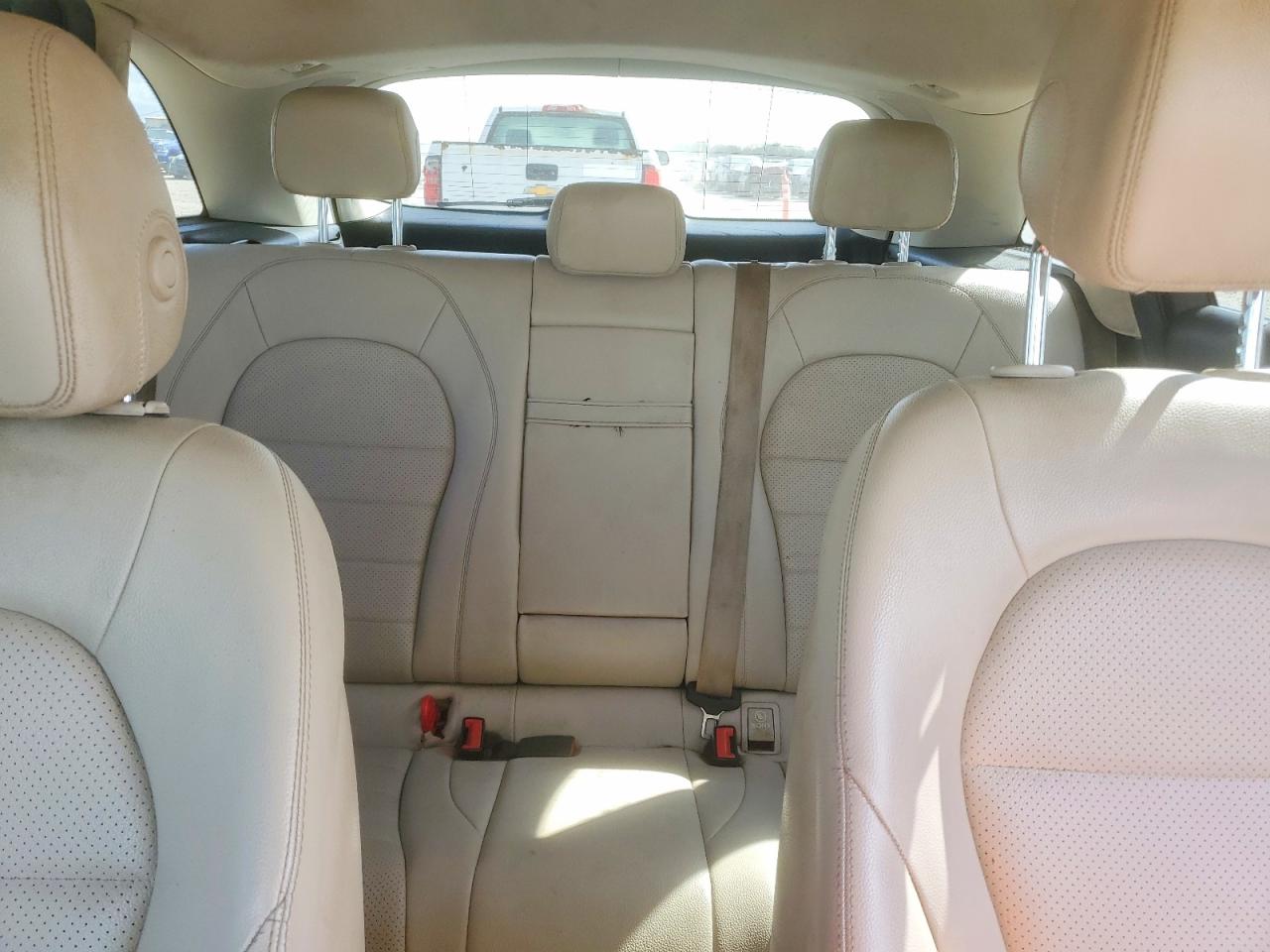 2016 MERCEDES-BENZ GLC