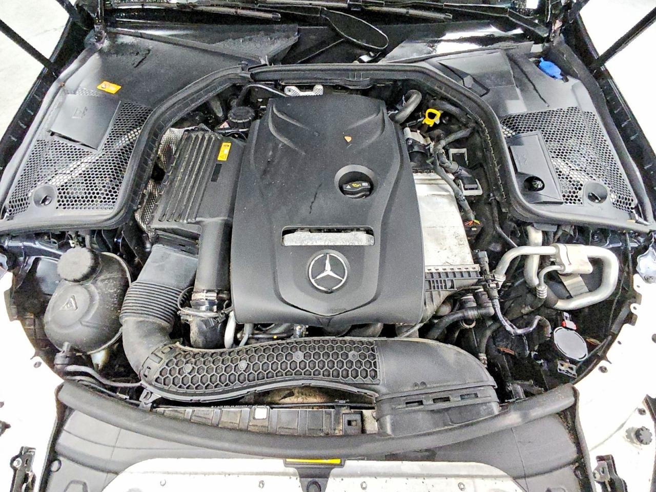 2016 MERCEDES-BENZ C