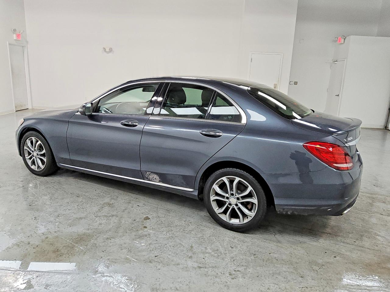 2016 MERCEDES-BENZ C