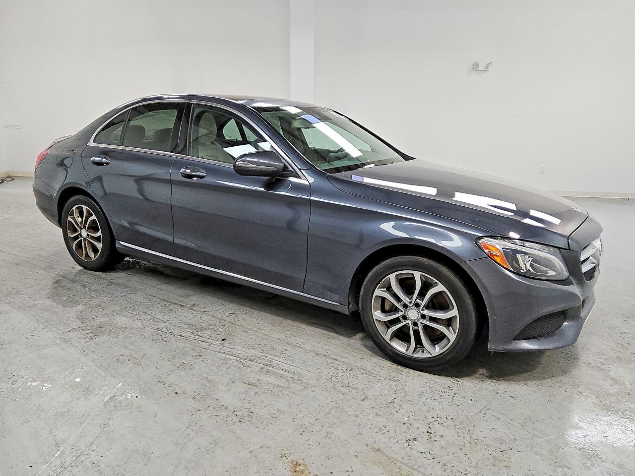 2016 MERCEDES-BENZ C