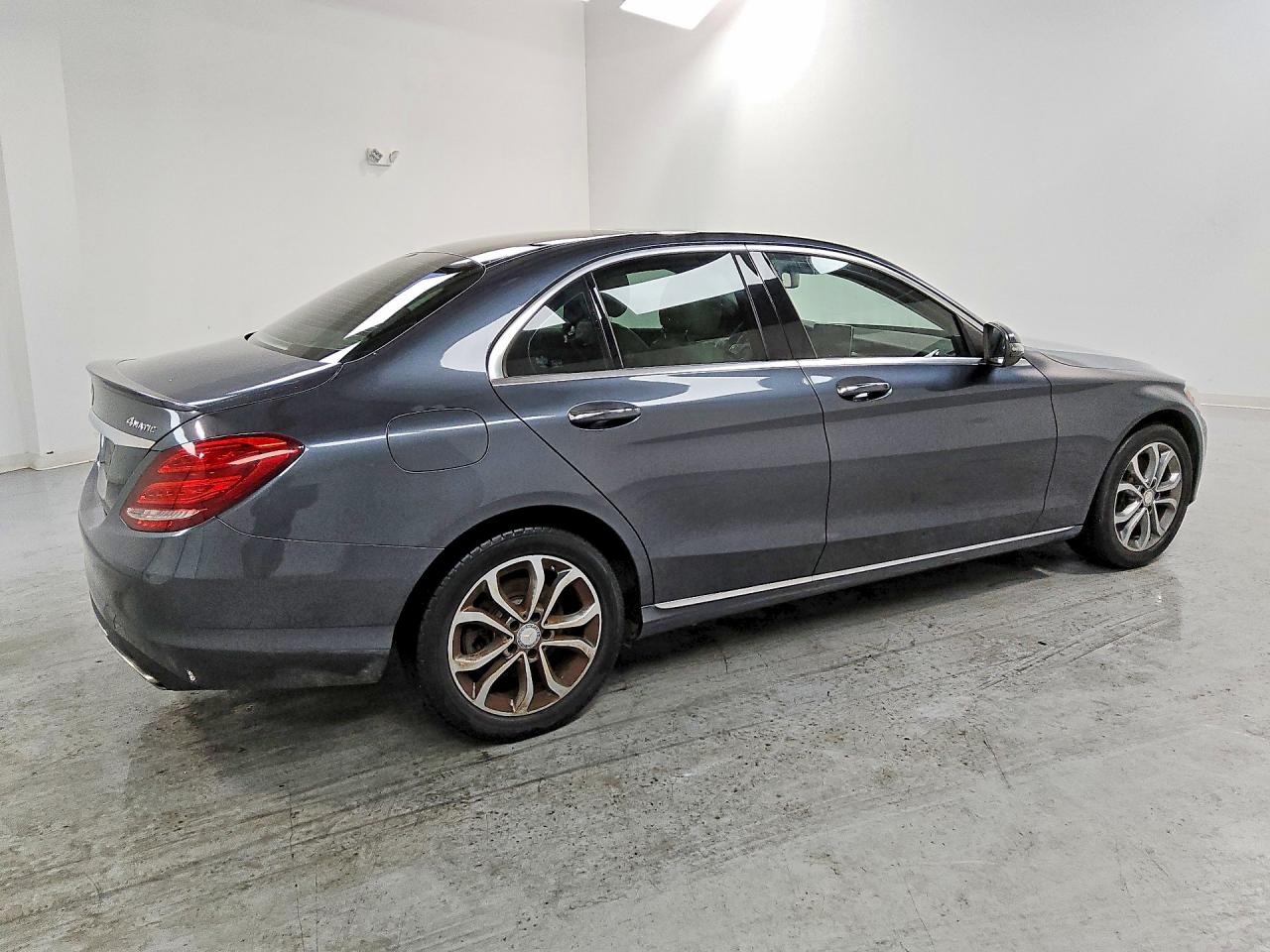 2016 MERCEDES-BENZ C
