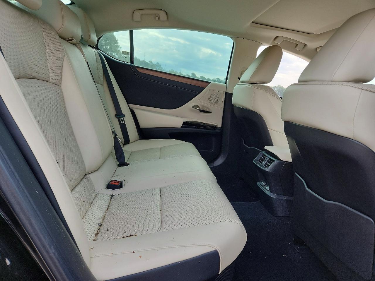 2025 LEXUS ES 300H
