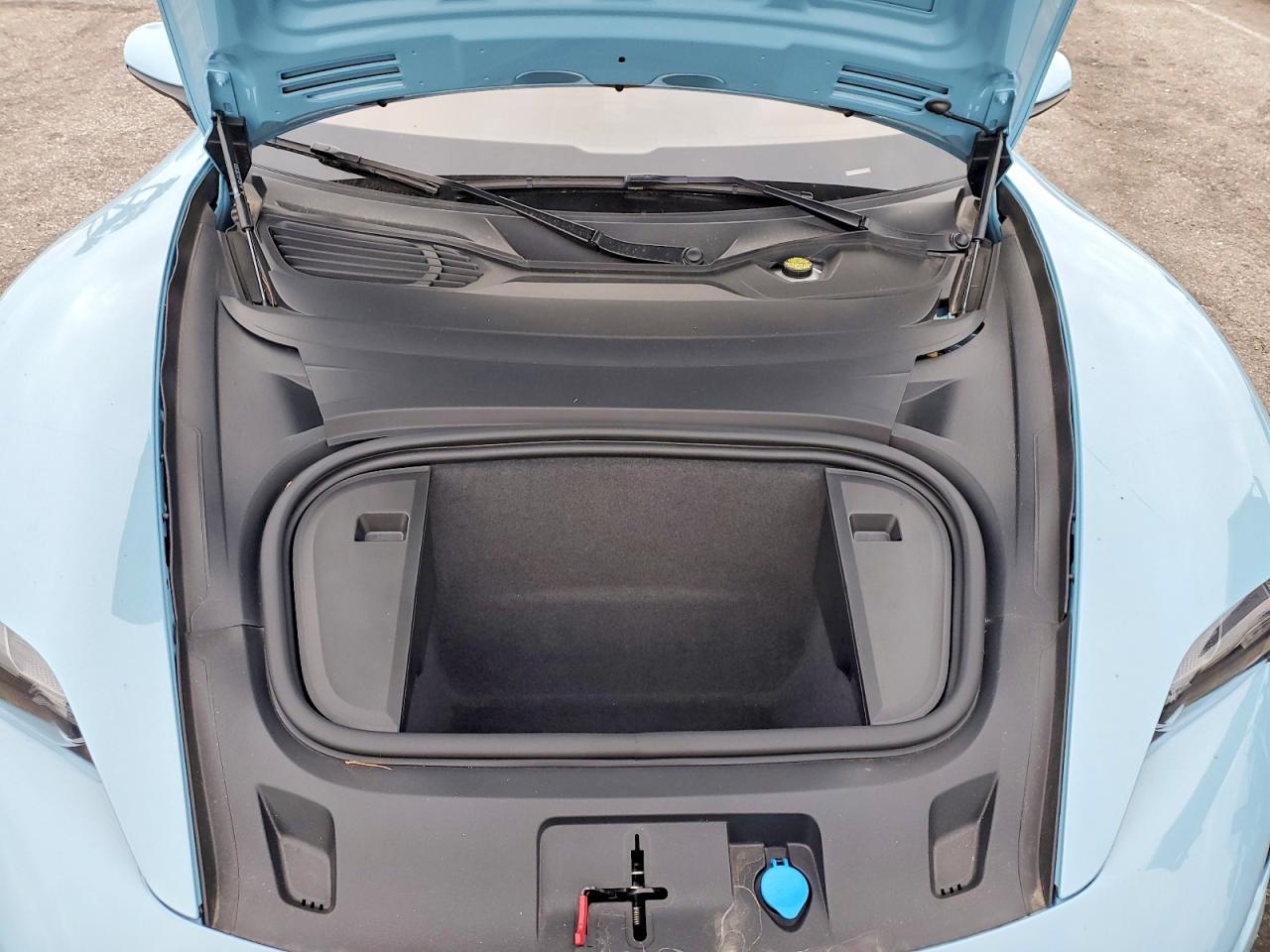 2024 PORSCHE TAYCAN