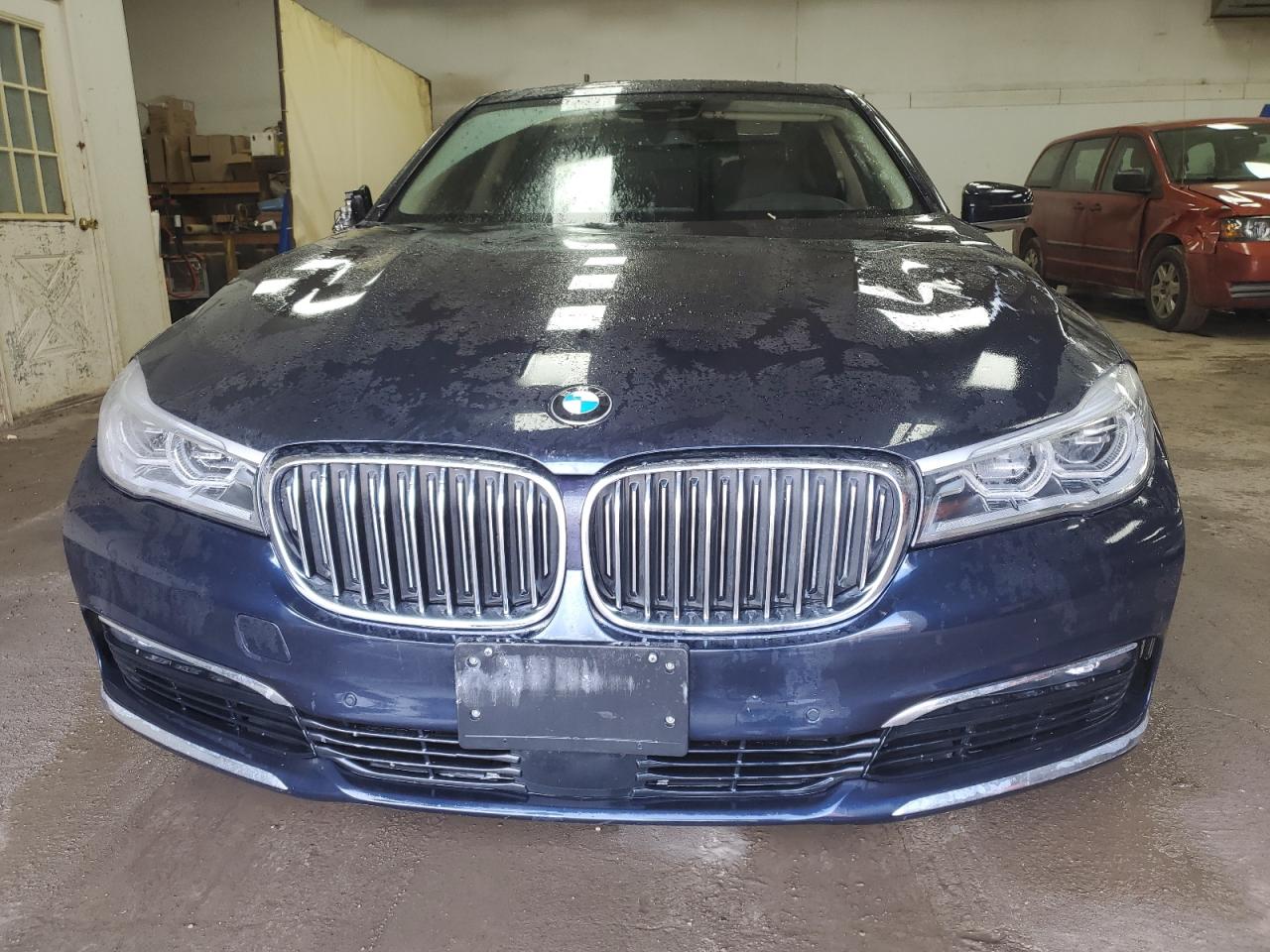 2018 BMW 750
