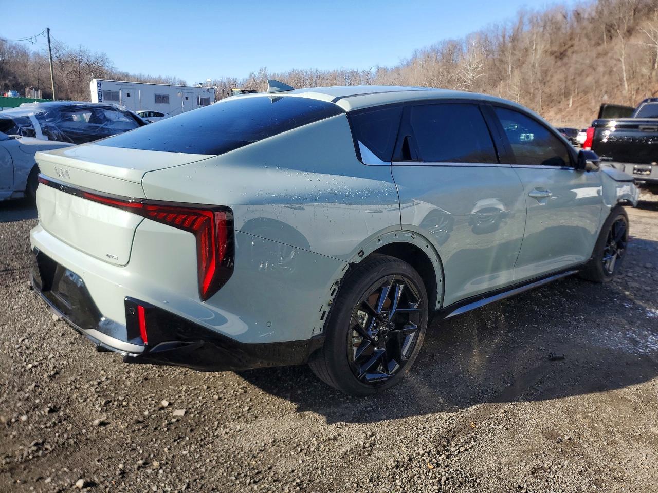 2025 KIA K4
