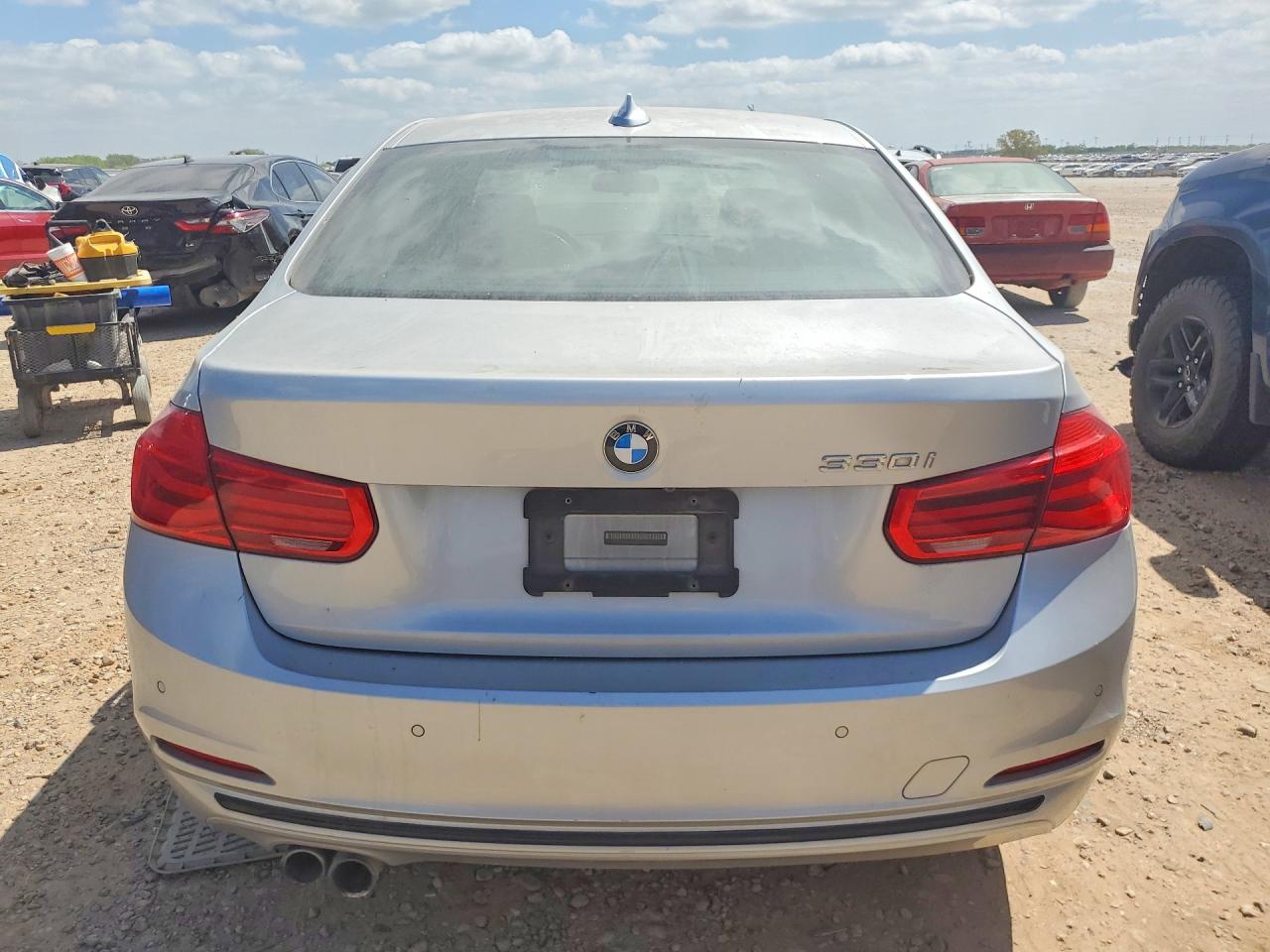 2017 BMW 330