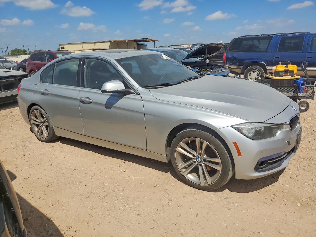 2017 BMW 330