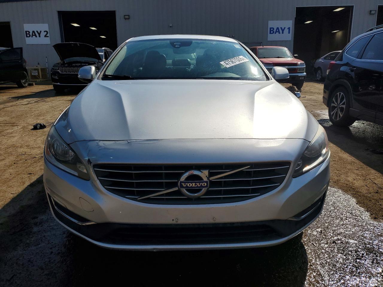 2016 VOLVO S60