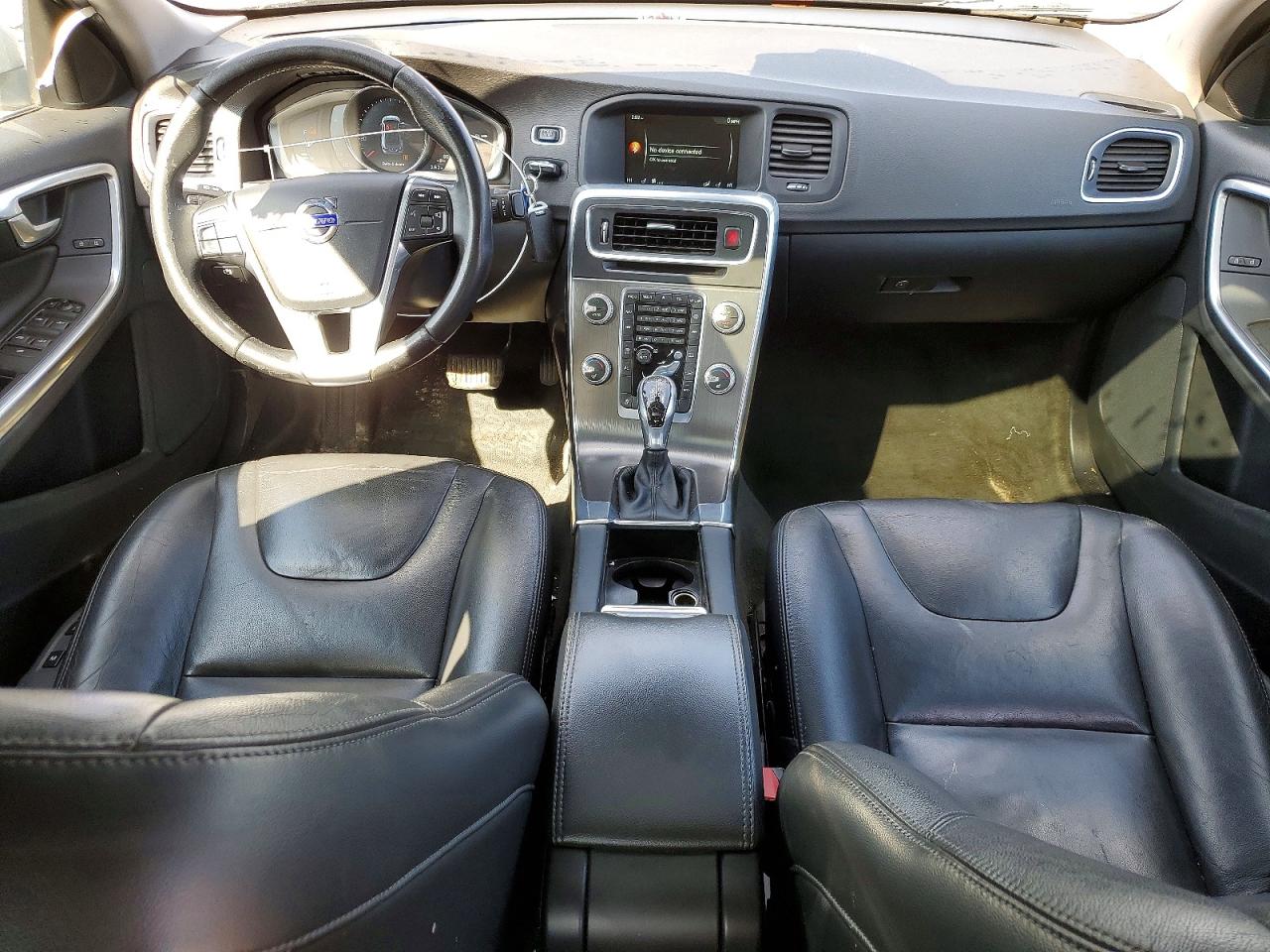 2016 VOLVO S60