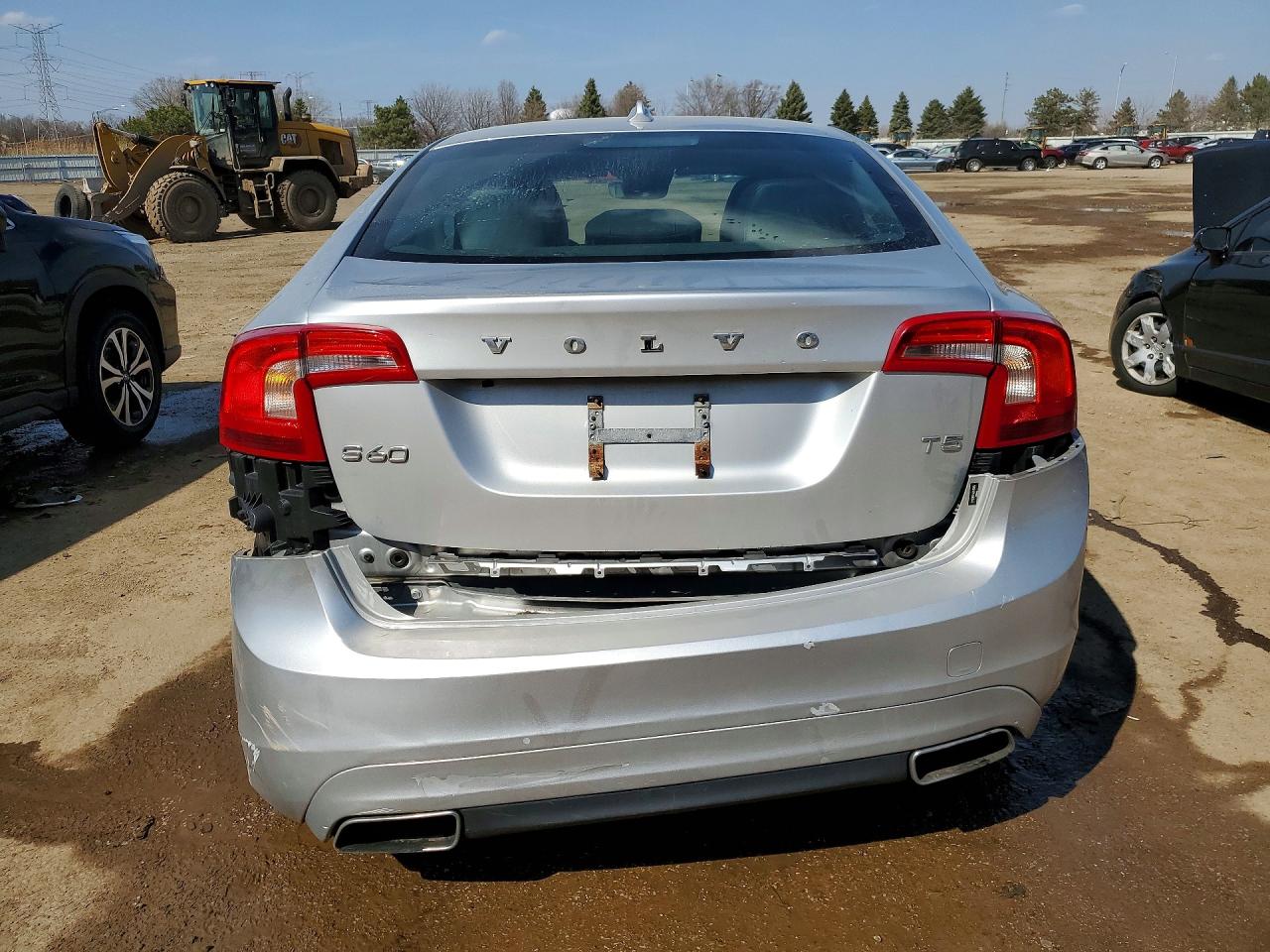 2016 VOLVO S60