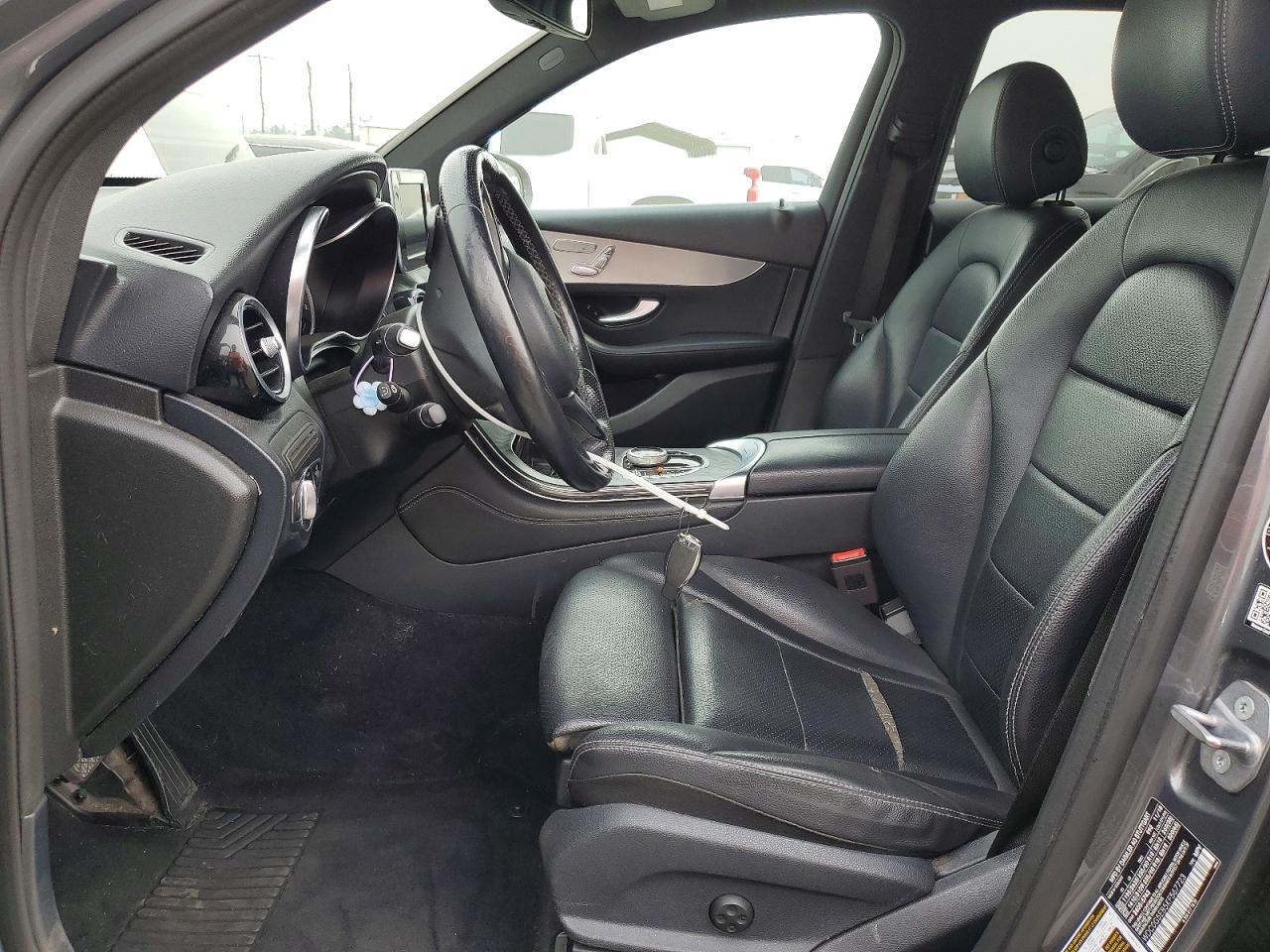 2019 MERCEDES-BENZ GLC