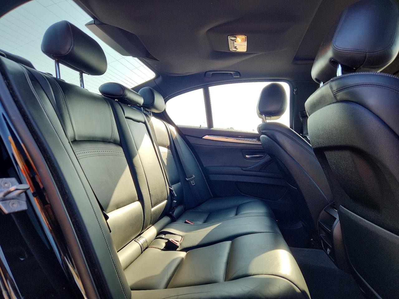 2015 BMW 5-Series 528