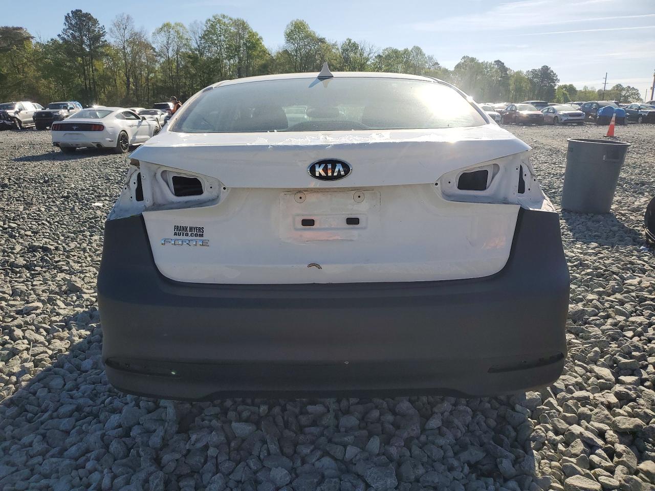 2017 KIA FORTE