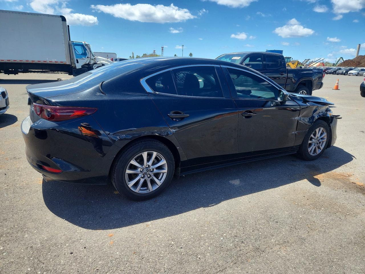 2021 MAZDA 3