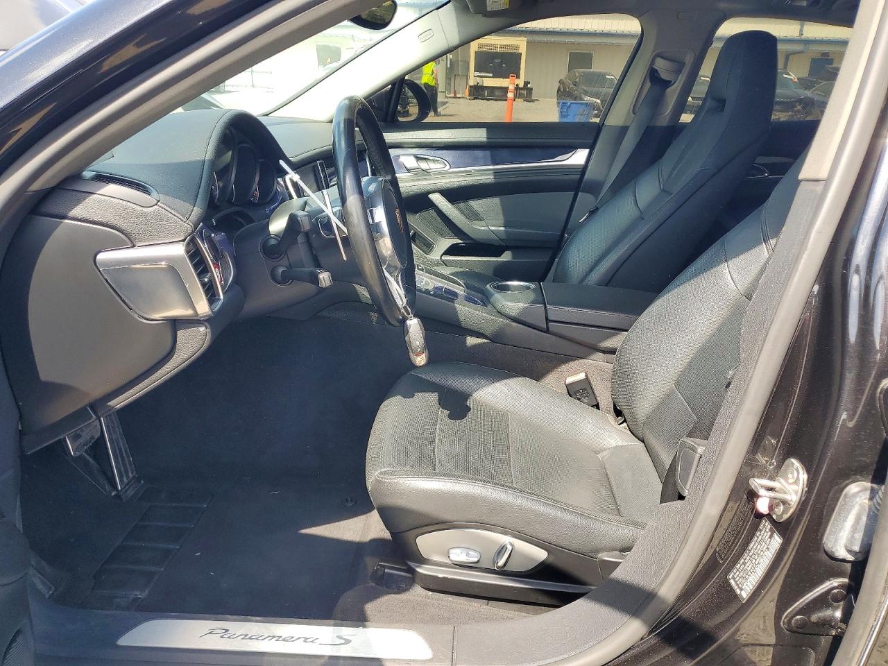 2013 PORSCHE PANAMERA