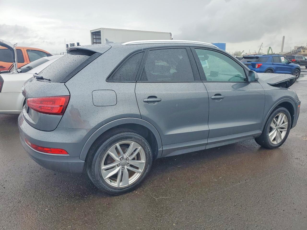 2017 AUDI Q3 — ?
