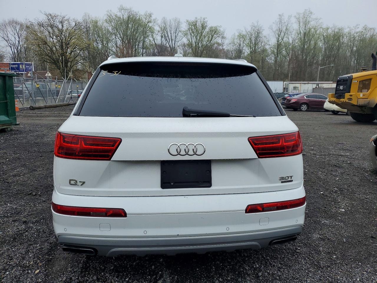 2017 AUDI Q7