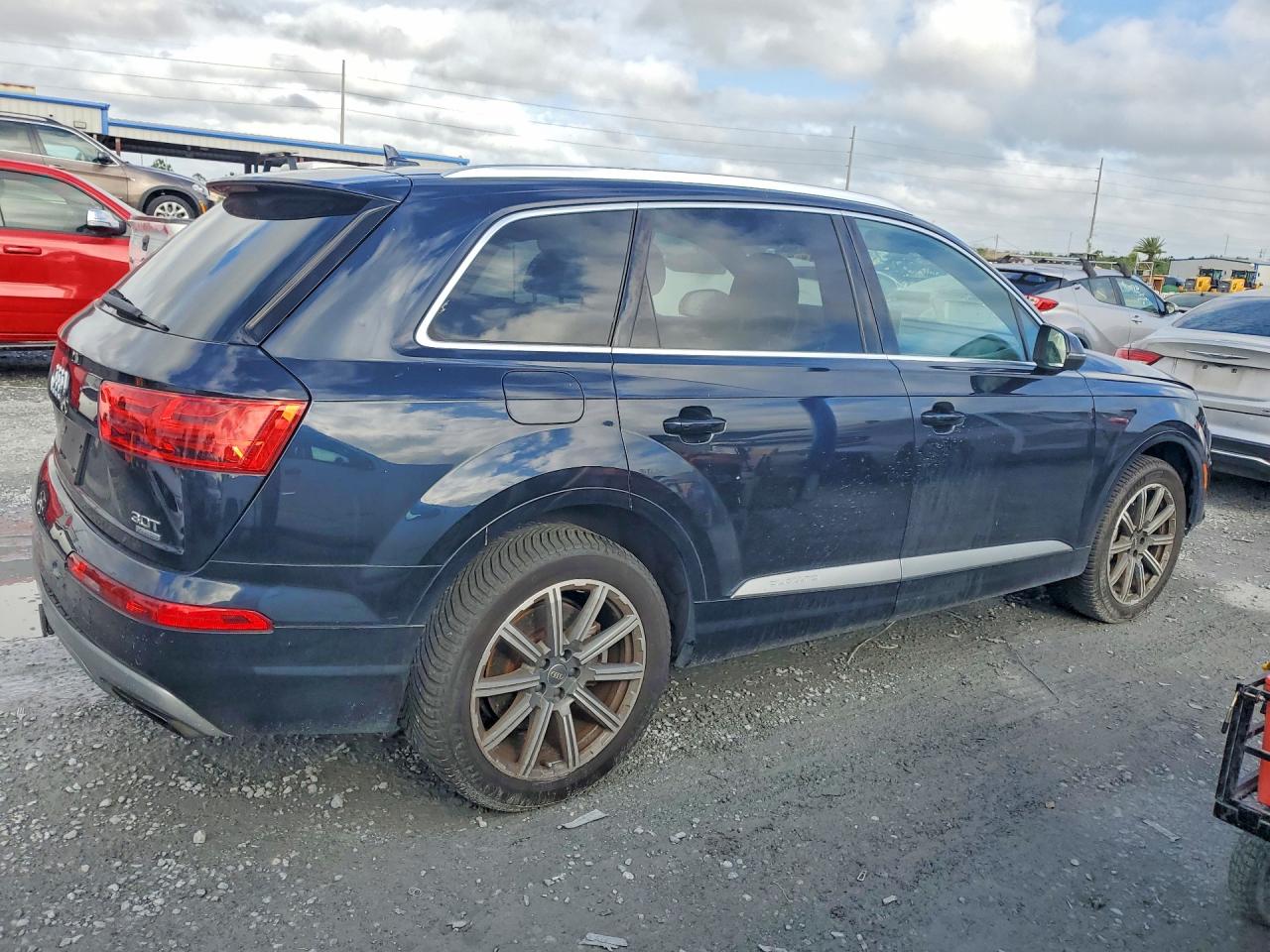 2018 AUDI Q7