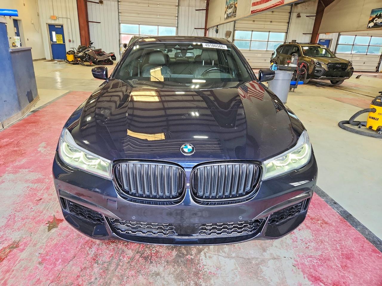 2017 BMW 750