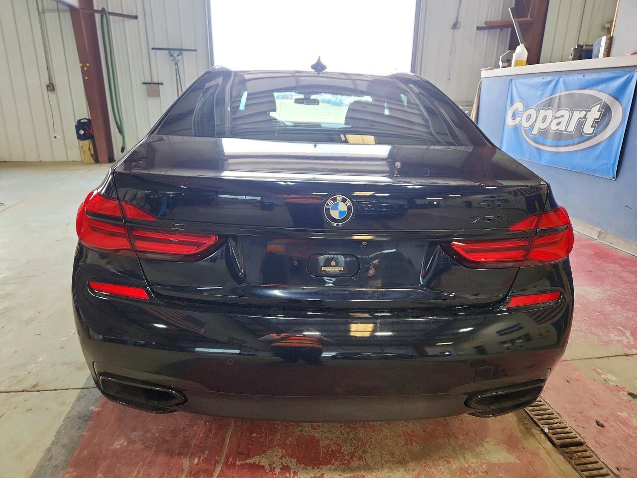 2017 BMW 750