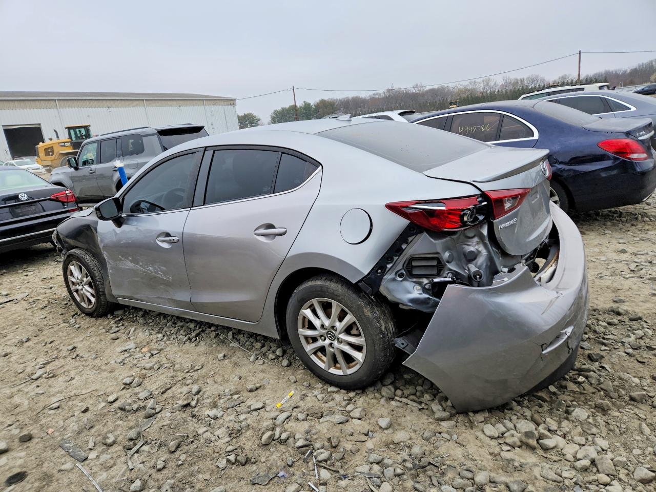 2016 MAZDA 3