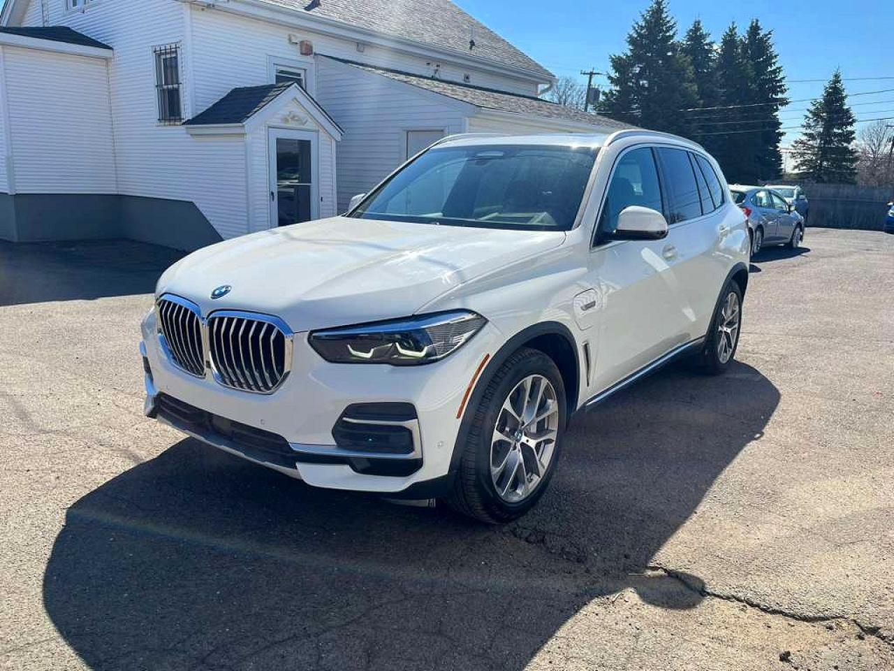 2022 BMW X5 — ?