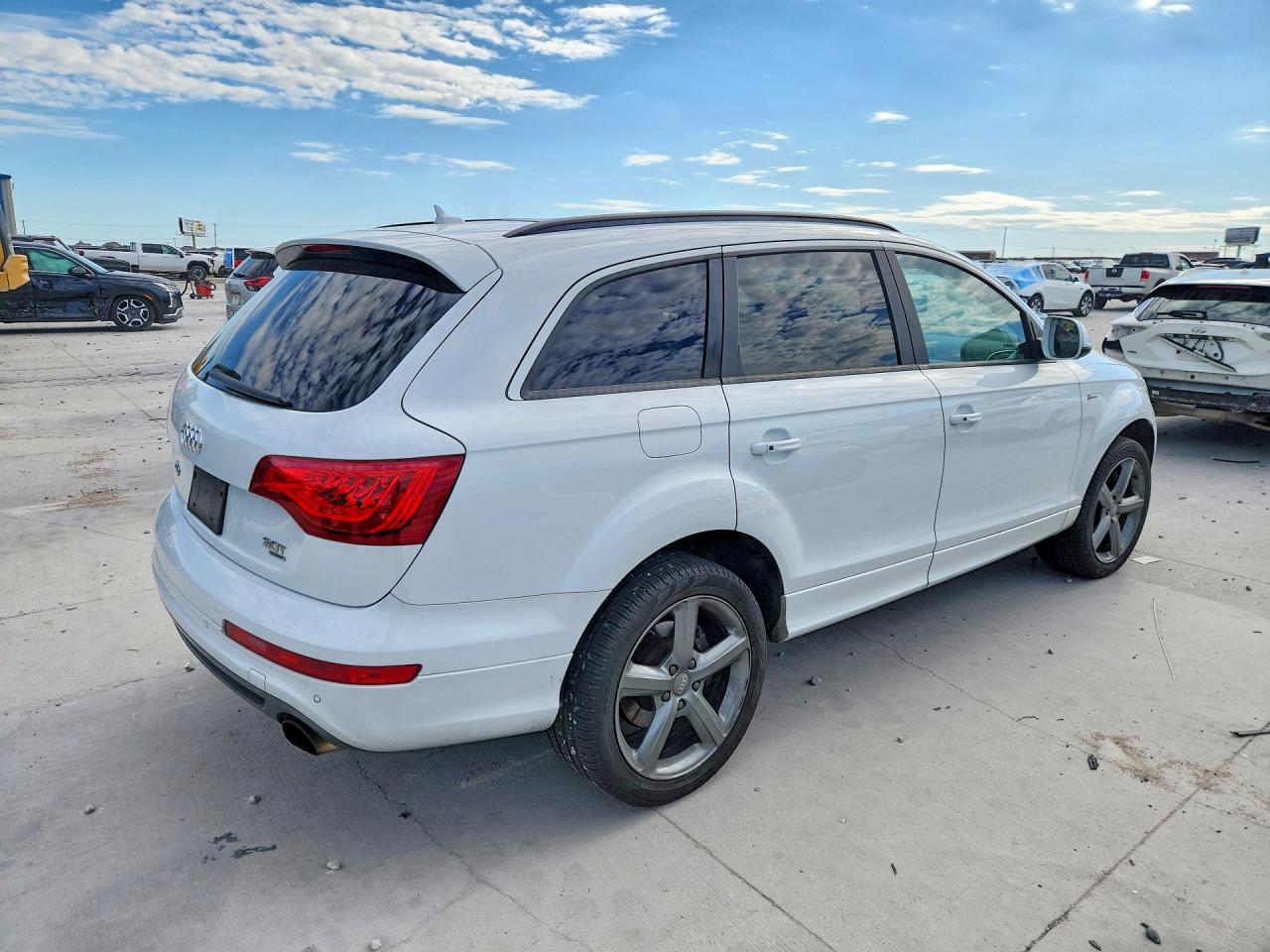 2015 AUDI Q7