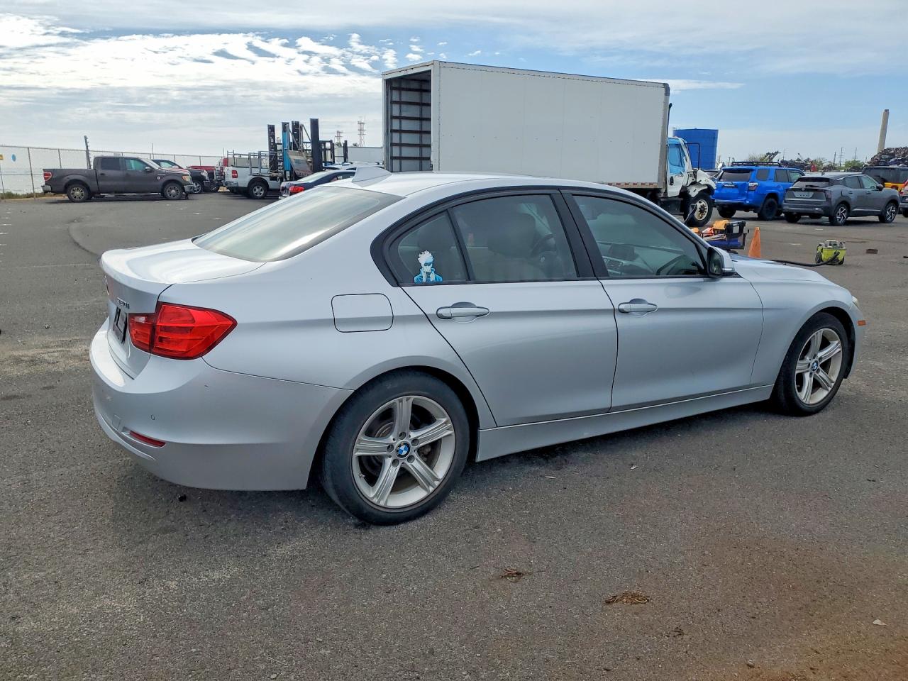 2015 BMW 320