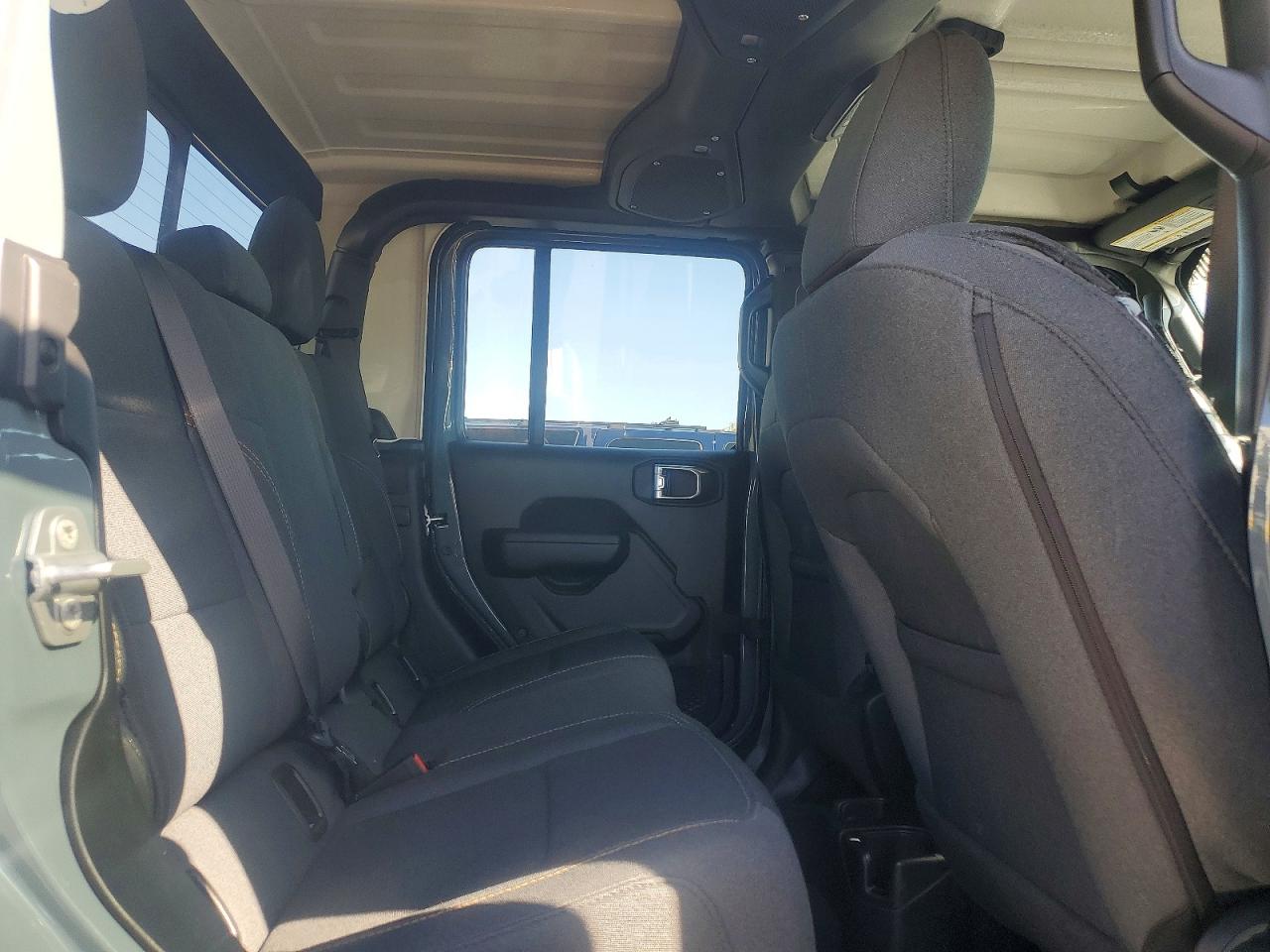 2025 JEEP GLADIATOR