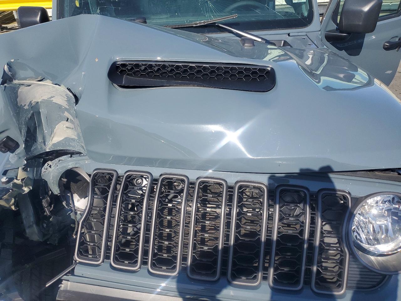 2025 JEEP GLADIATOR