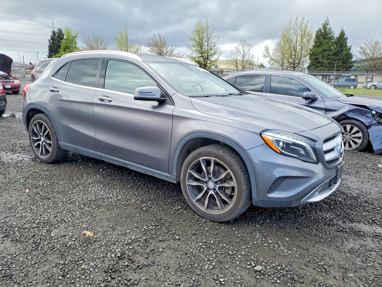 2016 MERCEDES-BENZ GLA