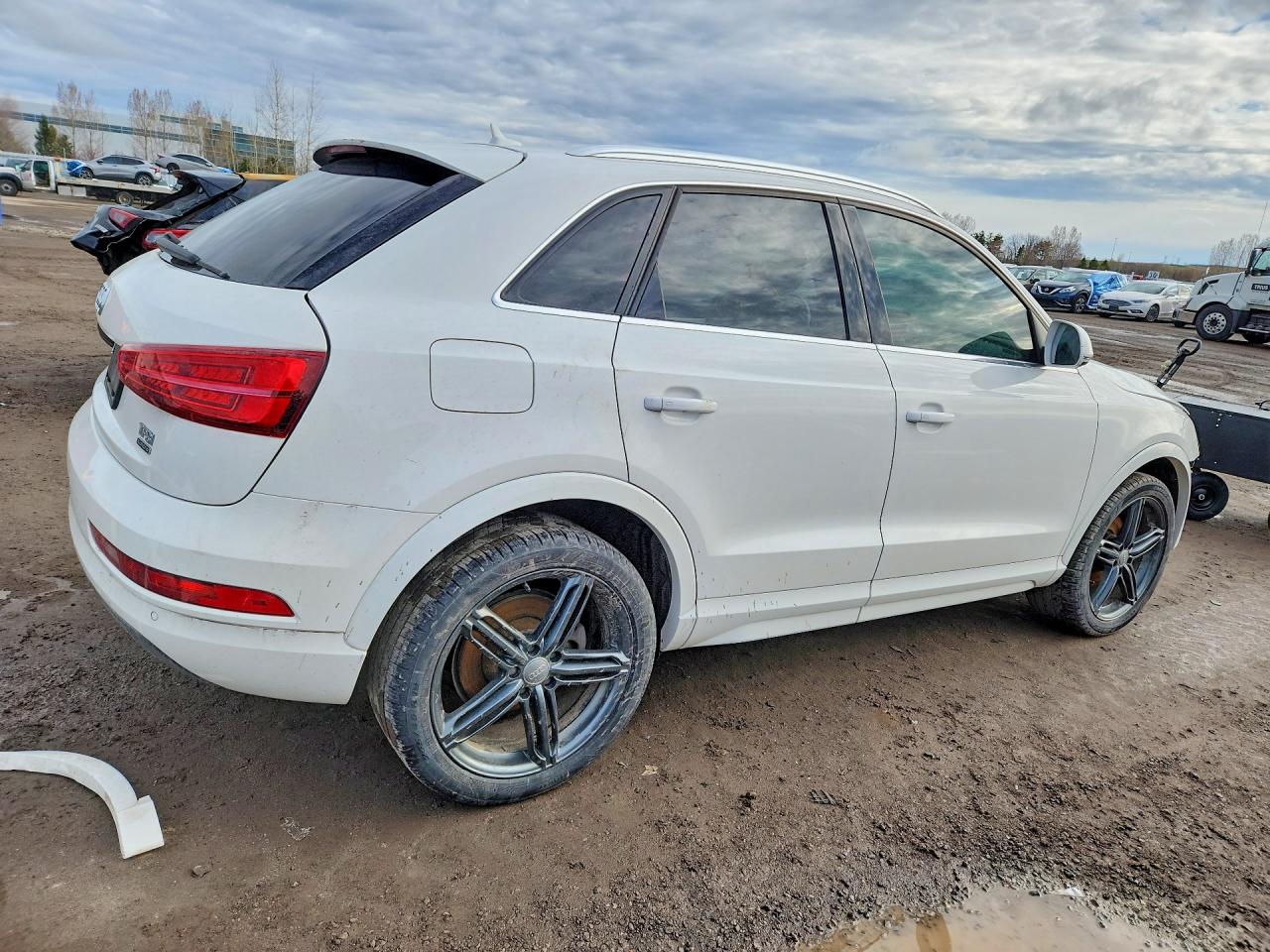 2017 AUDI Q3